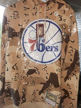 Mitchell & Ness Desert Camo 76ers Pullover Hoodie